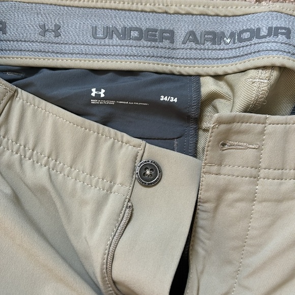 4 pairs under armour gold pants - Picture 3 of 5